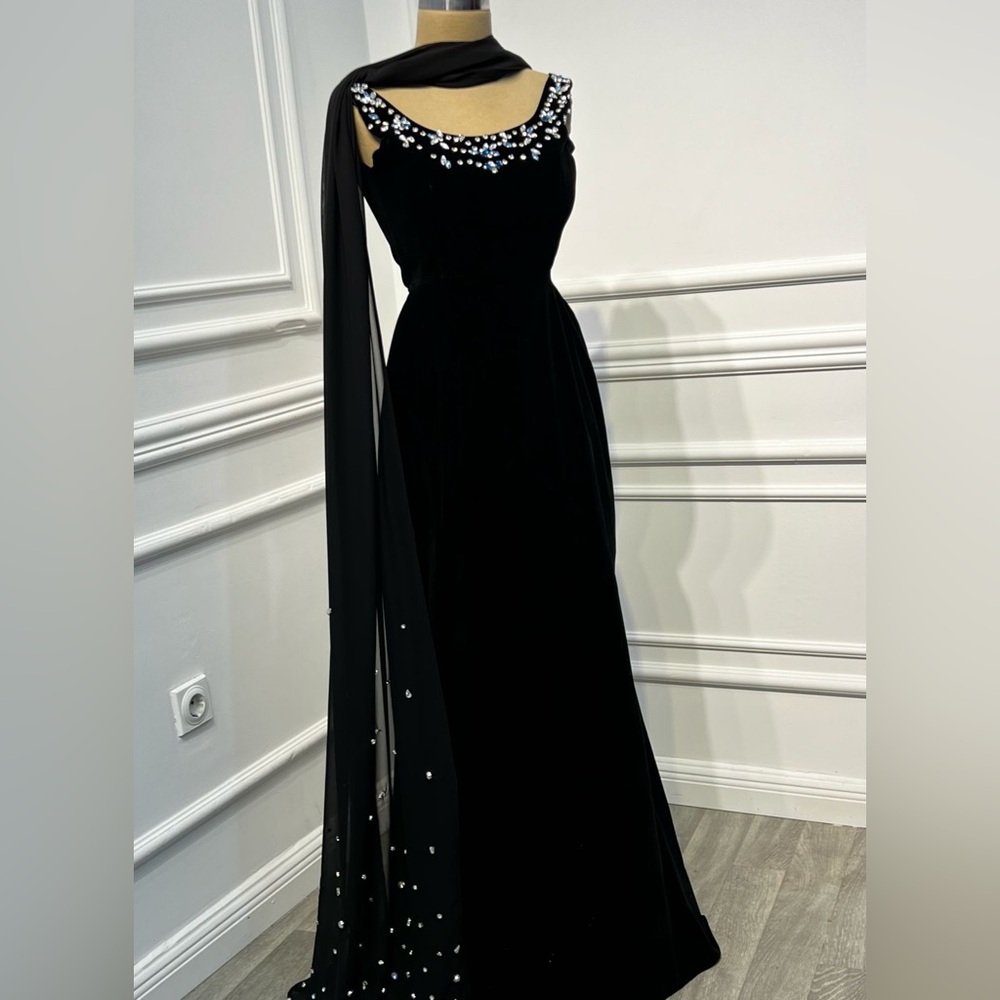 Velvet black dress with crystals and embellished shawl🖤